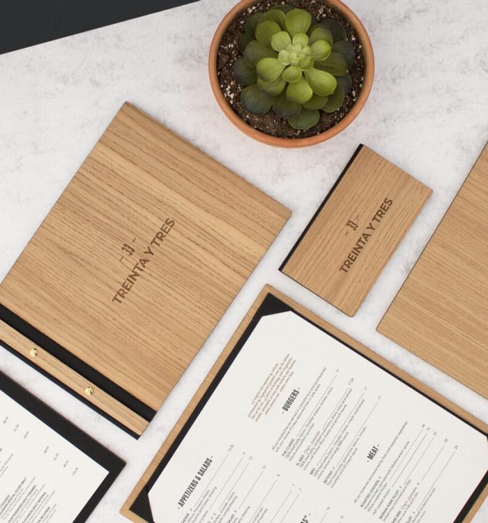 TREINTA Y TRES by OLIVIA STAR